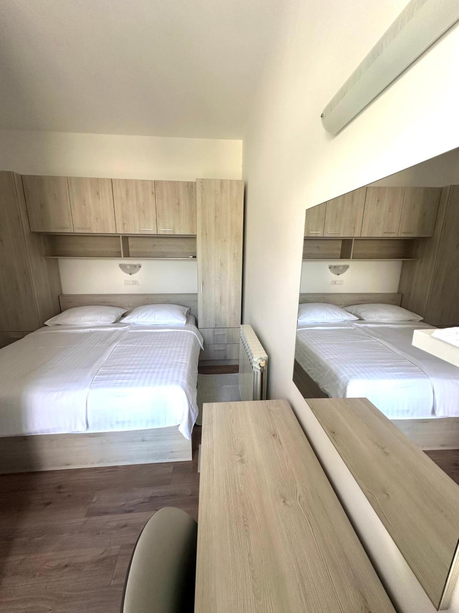 Sea View Room Macolic Palit Exterior photo